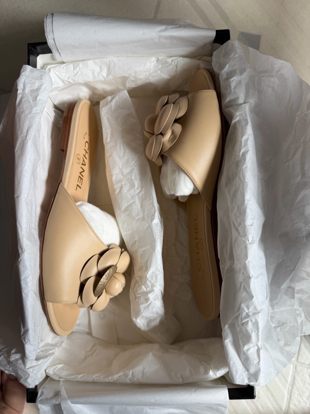 CHANEL nude colored sandals - Picture 5 of 10
